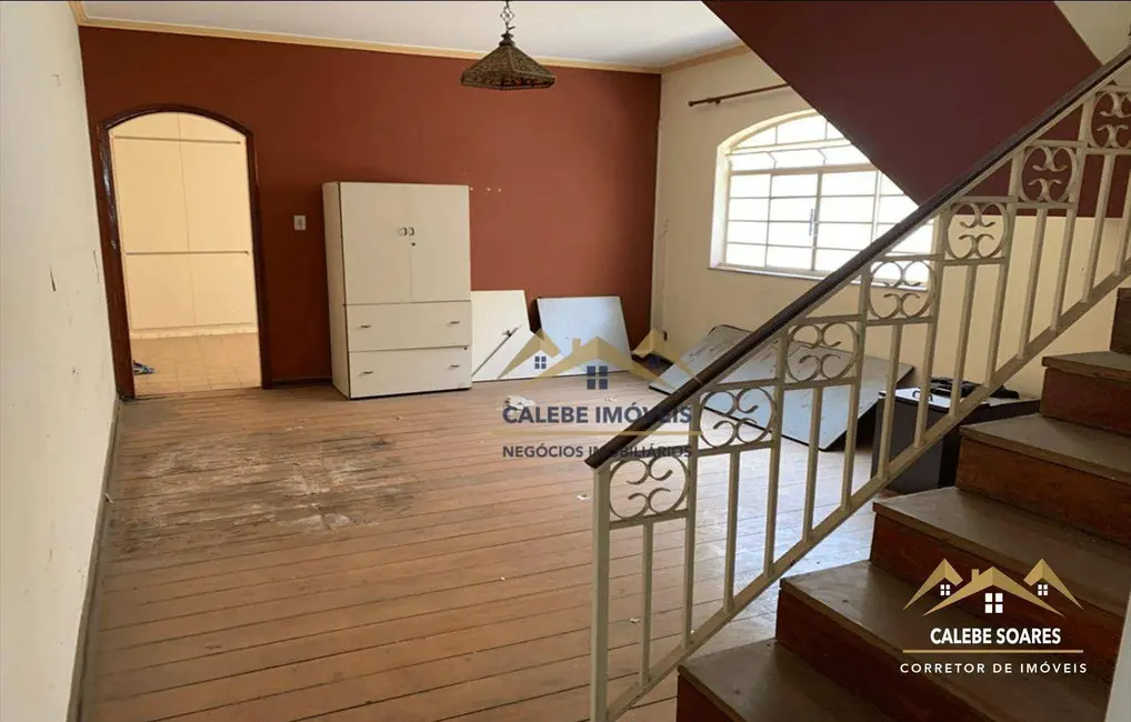 Foto 2 de Sobrado com 2 quartos à venda, 250m2 em Centro, Tatui - SP