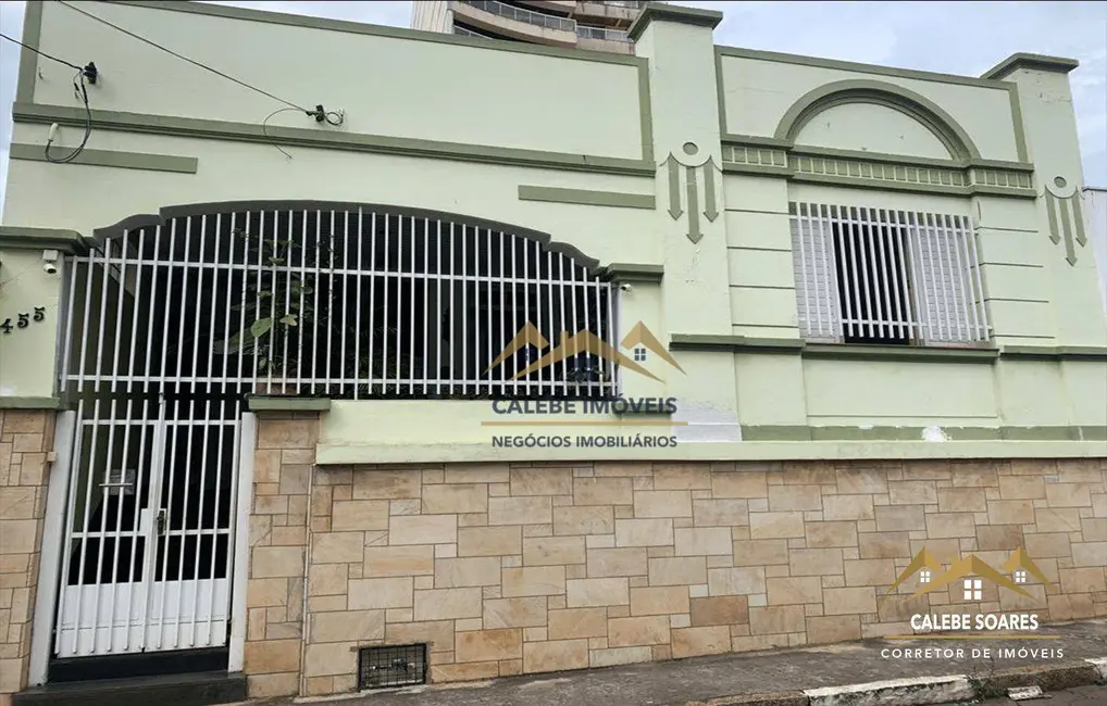 Foto 2 de Casa com 3 quartos à venda, 250m2 em Centro, Tatui - SP