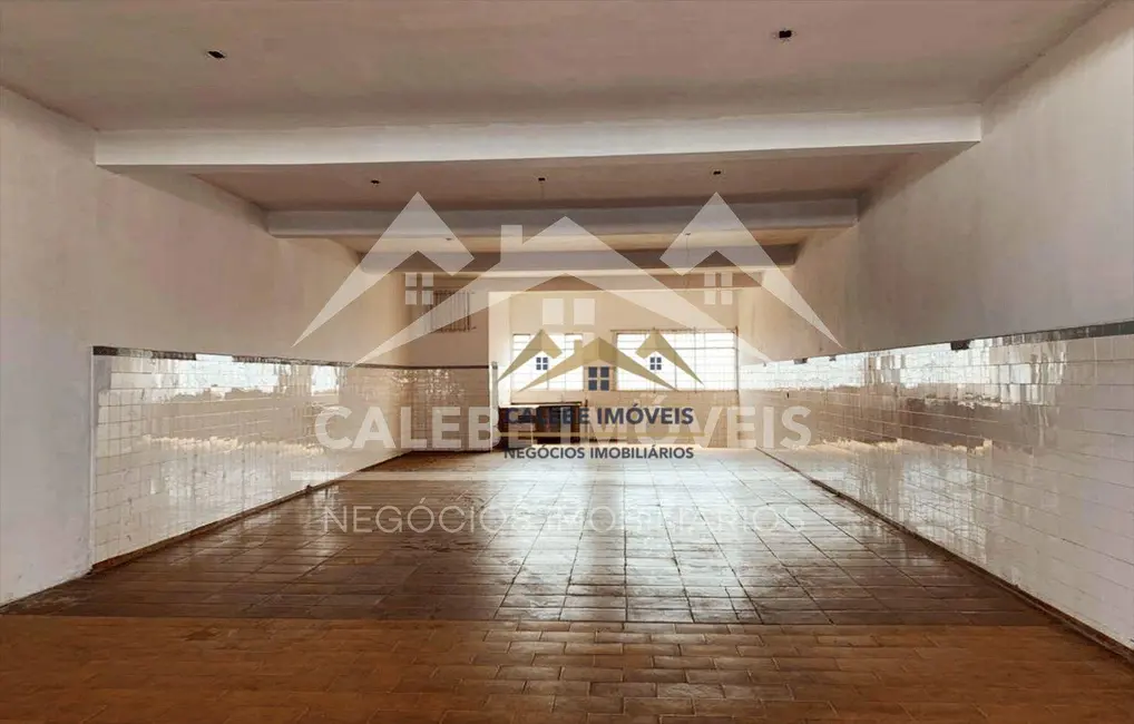 Foto 1 de Casa com 1 quarto à venda, 250m2 em Vila Esperança, Tatui - SP