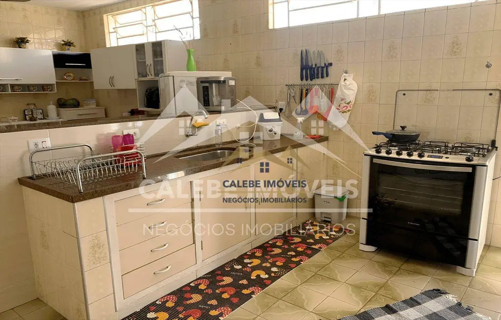 Foto 6 de Casa com 2 quartos à venda, 240m2 em Centro, Tatui - SP