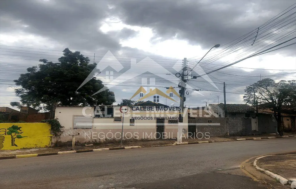 Foto 1 de Terreno / Lote à venda, 240m2 em Parque Gerbeli, Tatui - SP