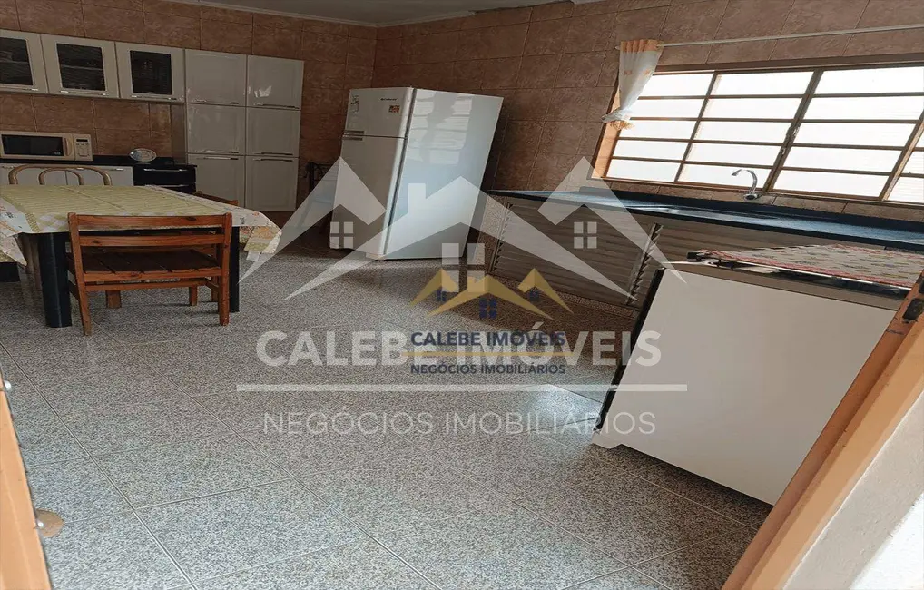Foto 9 de Casa com 3 quartos à venda, 250m2 em Vila Santa Adelia, Tatui - SP