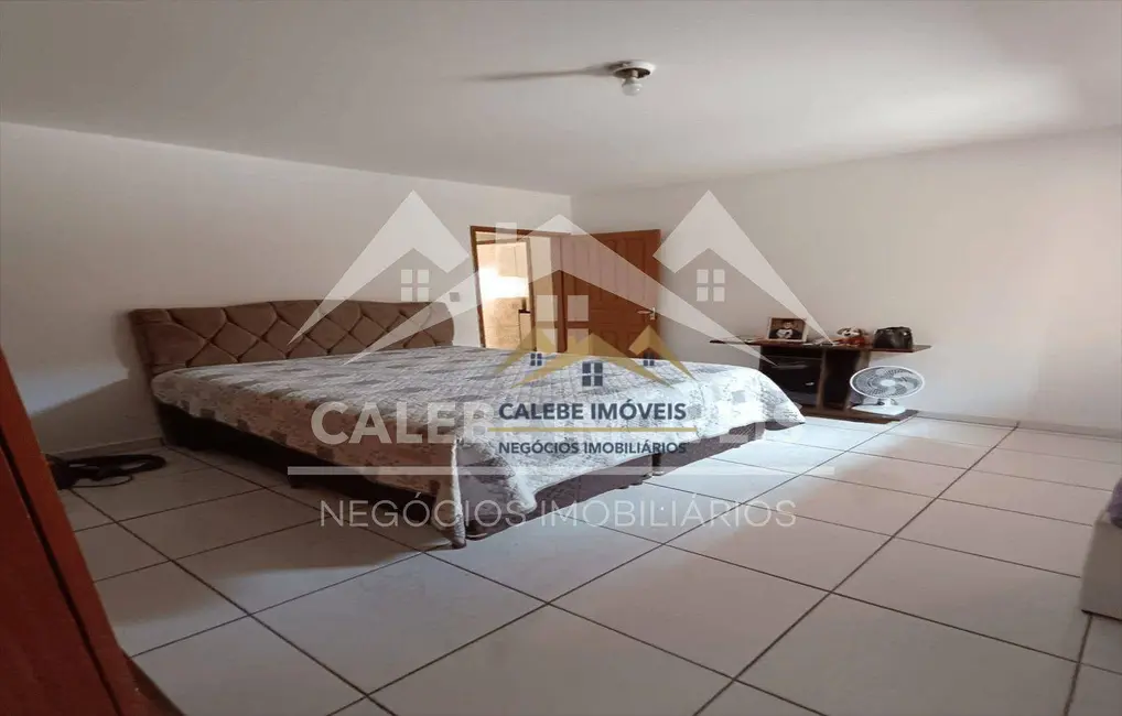 Foto 6 de Casa com 3 quartos à venda, 250m2 em Vila Santa Adelia, Tatui - SP
