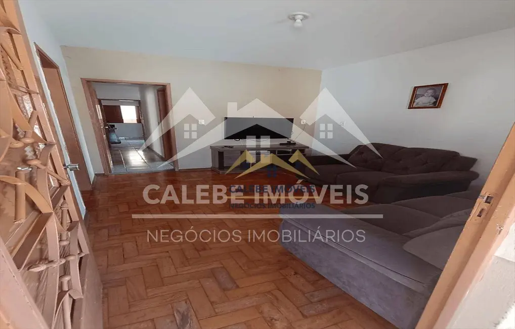 Foto 2 de Casa com 3 quartos à venda, 250m2 em Vila Santa Adelia, Tatui - SP