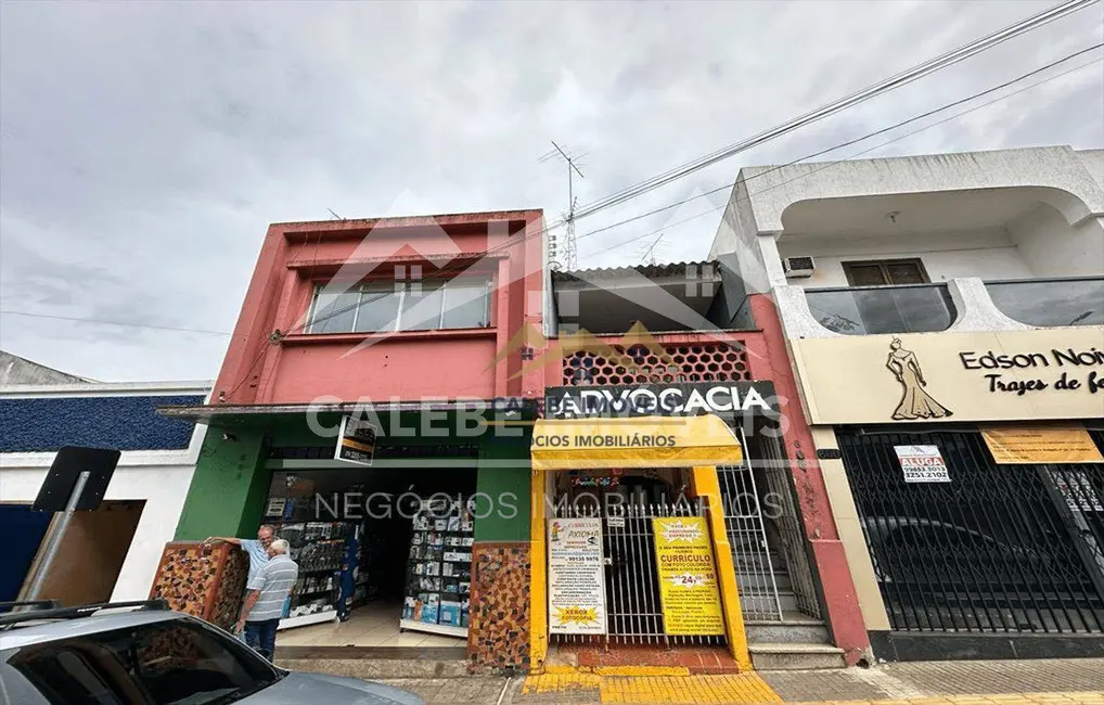 Foto 1 de Sobrado com 4 quartos à venda, 280m2 em Centro, Tatui - SP