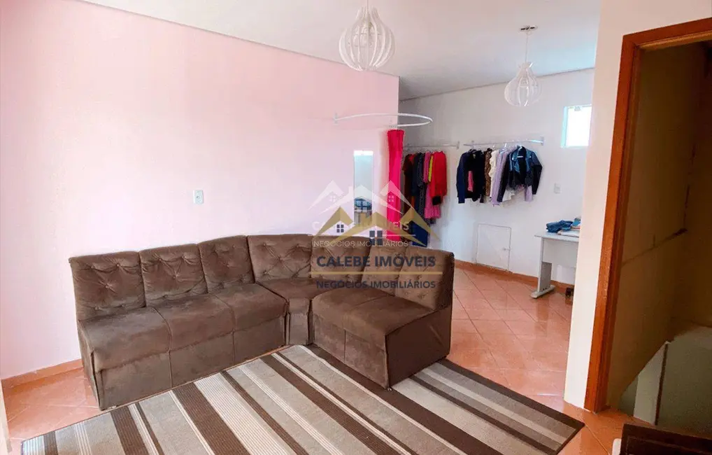 Foto 2 de Sobrado com 3 quartos à venda, 300m2 em Vila Doutor Laurindo, Tatui - SP