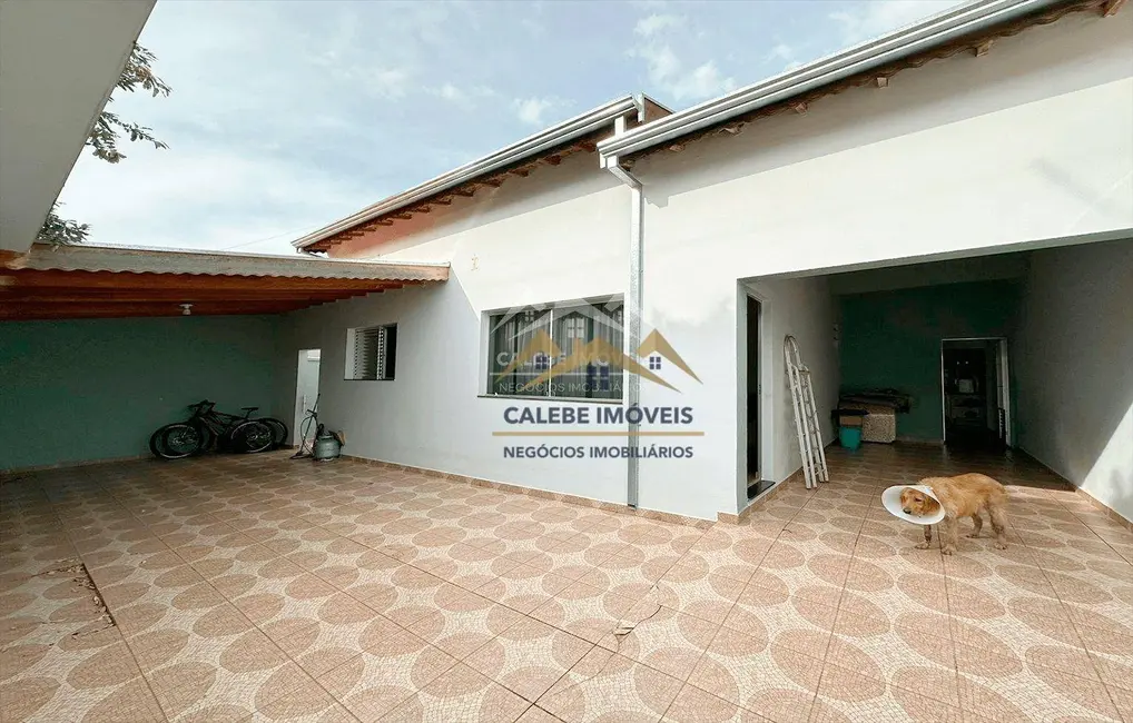 Foto 2 de Casa com 2 quartos à venda, 300m2 em Jardim Andrea Ville, Tatui - SP