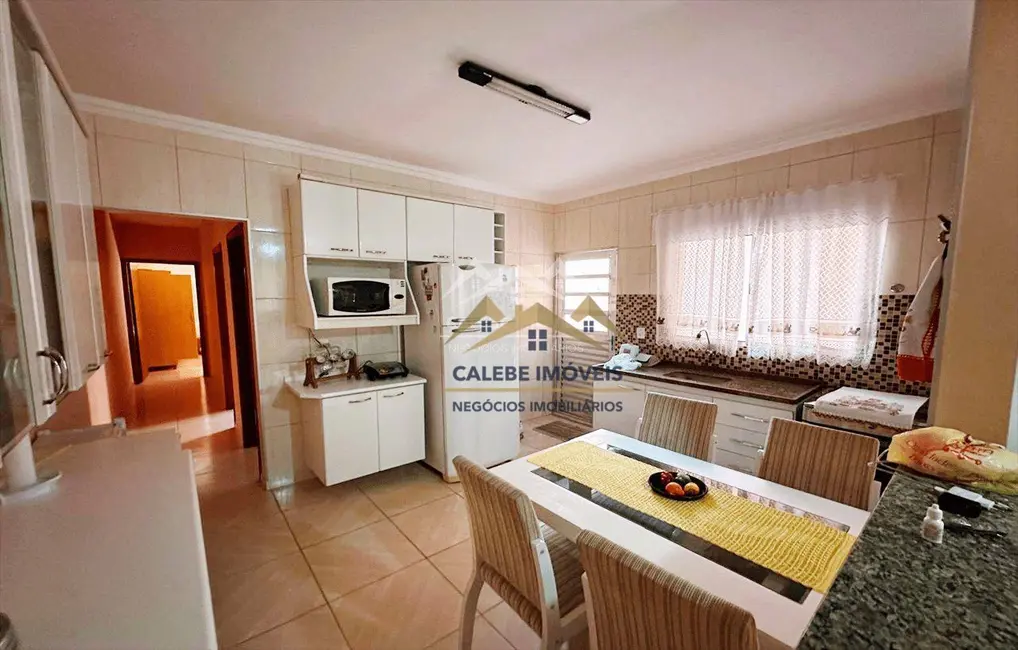 Casa com 2 quartos à venda, 150m2 em Residencial São Conrado, Tatui - SP - imagem 5 Foto 5 de Casa com 2 quartos à venda, 150m2 em Residencial São Conrado, Tatui - SP