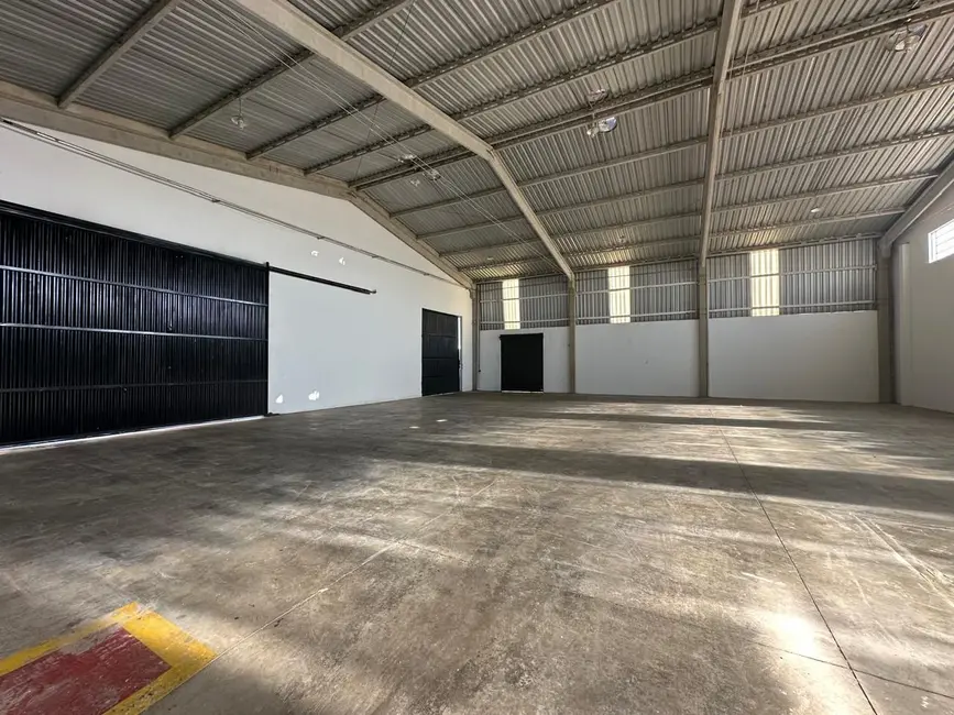 Foto 5 de Armazém / Galpão para alugar, 1500m2 em Lincoln Parque, Tatui - SP