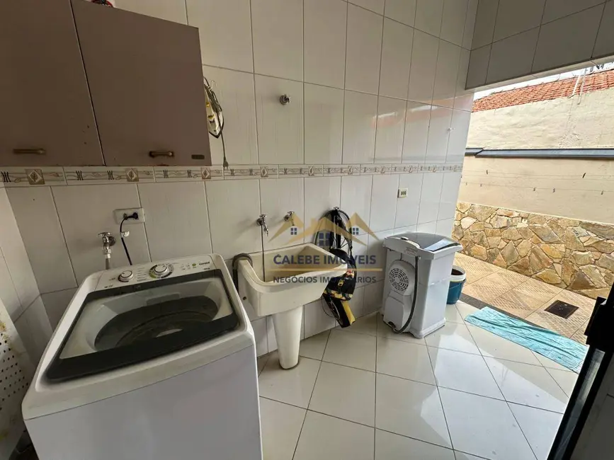 Foto 9 de Casa com 3 quartos à venda, 275m2 em Chácara Junqueira, Tatui - SP