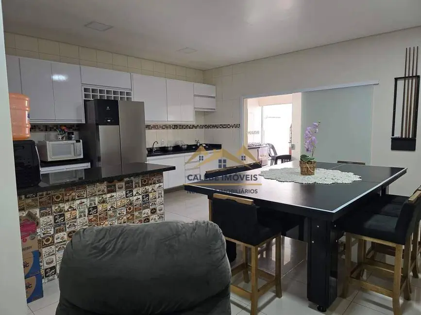 Foto 5 de Casa com 3 quartos à venda, 150m2 em Residencial Donato Flores, Tatui - SP