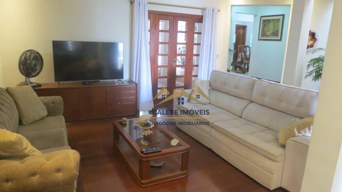 Foto 2 de Casa com 4 quartos à venda, 360m2 em Colina Verde, Tatui - SP