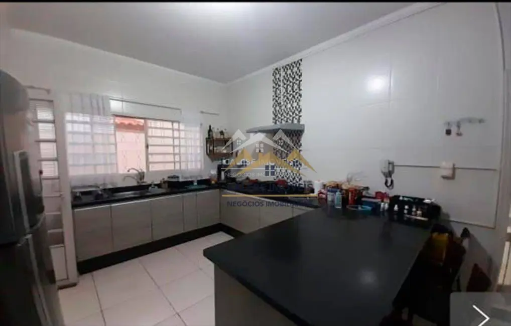 Foto 5 de Casa com 2 quartos à venda, 166m2 em Jardim Manoel de Abreu, Tatui - SP