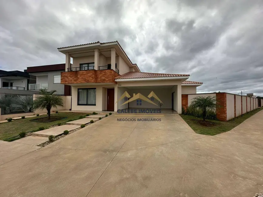 Foto 1 de Casa de Condomínio com 3 quartos à venda, 750m2 em Tatui - SP