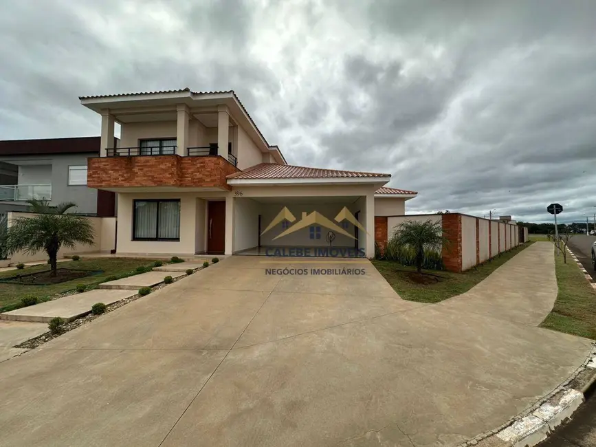 Foto 2 de Casa de Condomínio com 3 quartos à venda, 750m2 em Tatui - SP