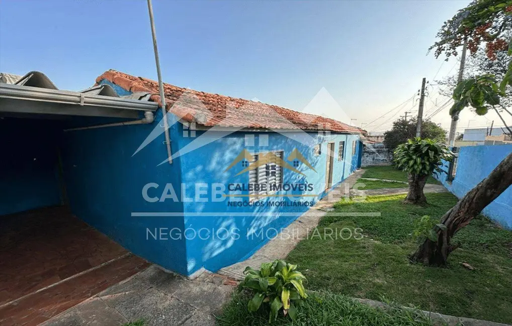 Foto 2 de Casa com 2 quartos à venda e para alugar, 270m2 em Vila São Lázaro, Tatui - SP