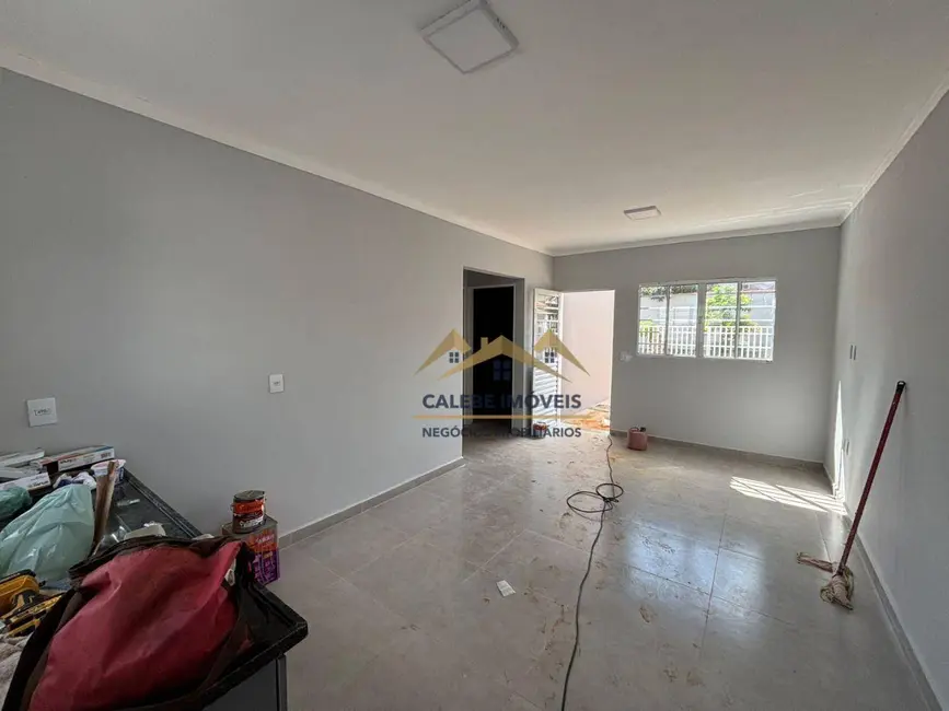 Casa com 2 quartos à venda, 120m2 em Jardim Santa Rita de Cássia, Tatui - SP - imagem 3 Foto 3 de Casa com 2 quartos à venda, 120m2 em Jardim Santa Rita de Cássia, Tatui - SP