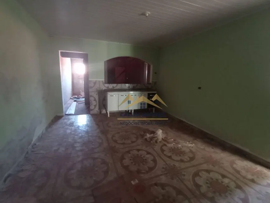 Foto 6 de Casa com 2 quartos à venda, 250m2 em Residencial Astória, Tatui - SP