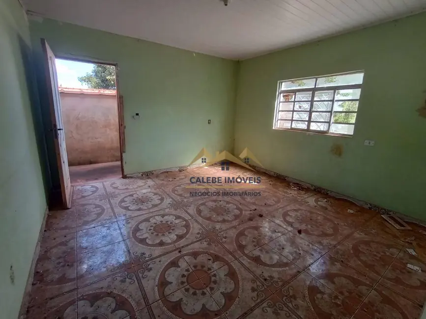 Foto 3 de Casa com 2 quartos à venda, 250m2 em Residencial Astória, Tatui - SP