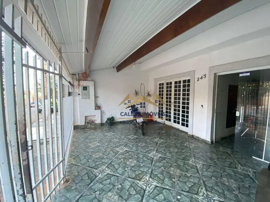 Foto 3 de Casa com 3 quartos à venda, 175m2 em Jardim Wanderley, Tatui - SP