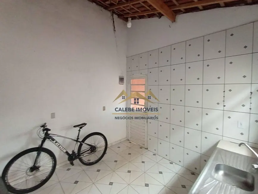 Foto 2 de Casa com 1 quarto à venda, 125m2 em Jardim Santa Rita de Cássia, Tatui - SP