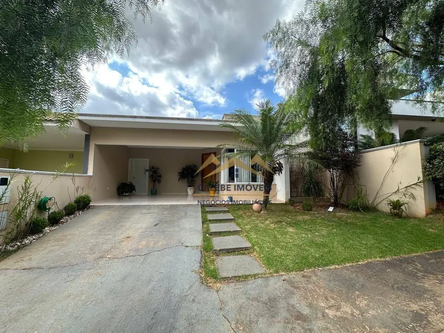 Foto 1 de Casa de Condomínio com 3 quartos à venda, 267m2 em Vila Monte Verde, Tatui - SP