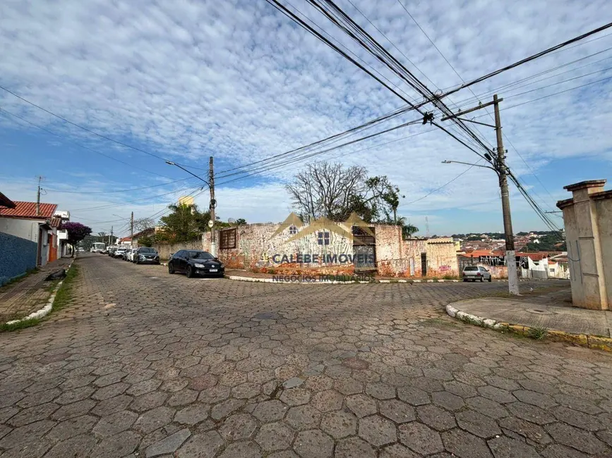 Foto 1 de Terreno / Lote à venda, 2575m2 em Centro, Tatui - SP