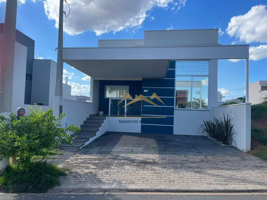 Foto 1 de Casa de Condomínio com 2 quartos à venda, 196m2 em Tatui - SP