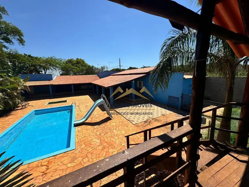 Foto 1 de Chácara com 2 quartos à venda, 1000m2 em Lagoa Vermelha, Tatui - SP