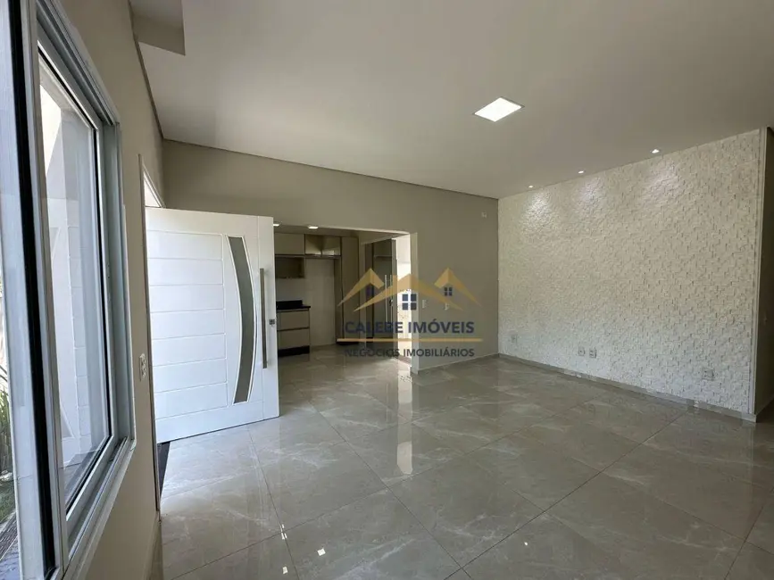 Foto 2 de Casa de Condomínio com 3 quartos à venda, 175m2 em Tatui - SP
