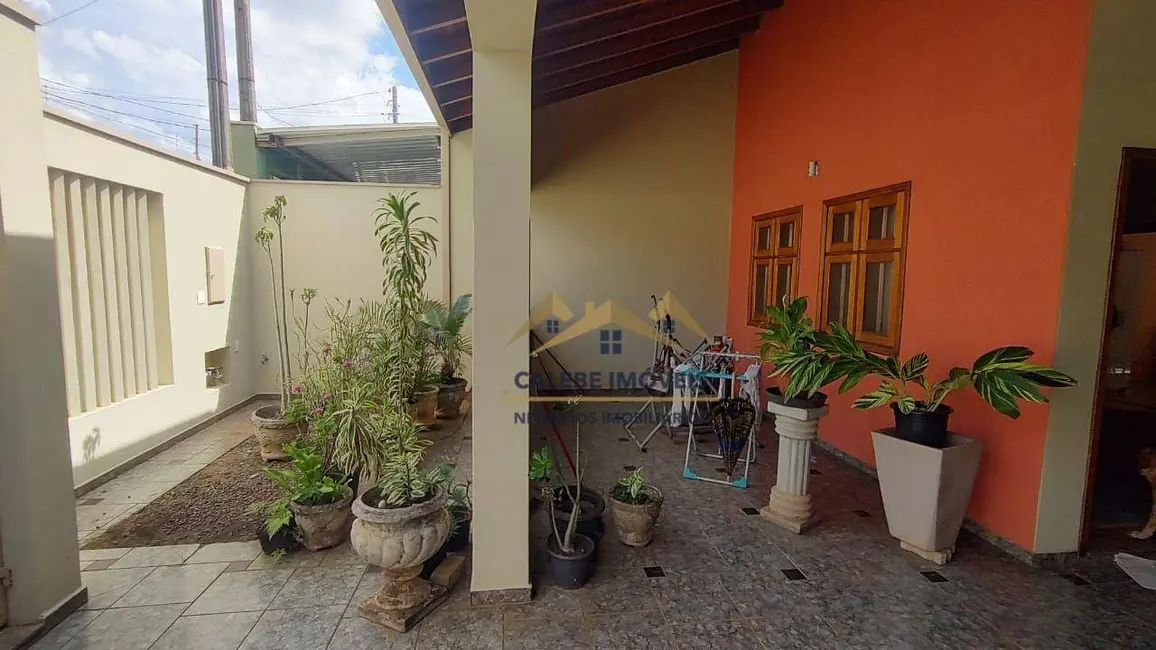 Foto 3 de Casa com 4 quartos à venda, 355m2 em Loteamento Modena, Tatui - SP