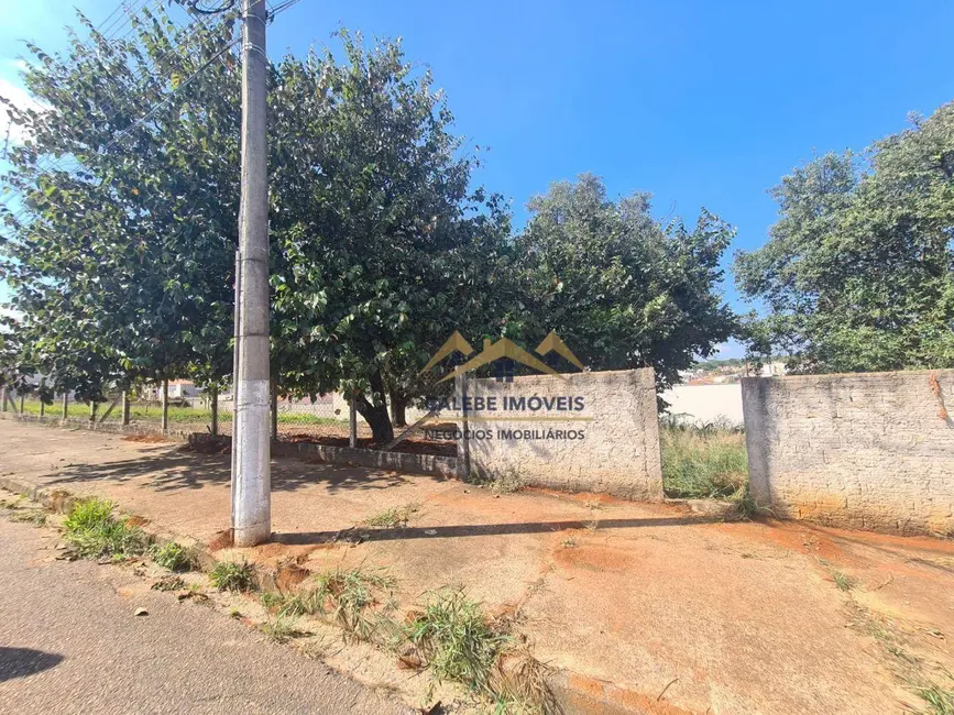 Foto 1 de Terreno / Lote à venda, 360m2 em Colina Verde, Tatui - SP