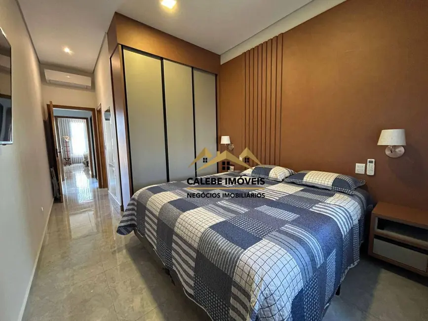 Foto 7 de Casa de Condomínio com 2 quartos à venda, 175m2 em Tatui - SP