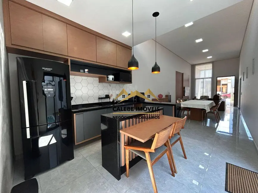 Foto 6 de Casa de Condomínio com 2 quartos à venda, 175m2 em Tatui - SP