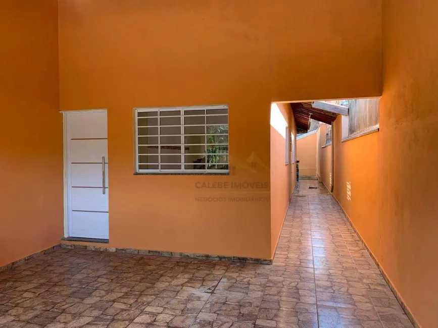 Foto 1 de Casa com 2 quartos à venda, 125m2 em Jardim das Garças, Tatui - SP