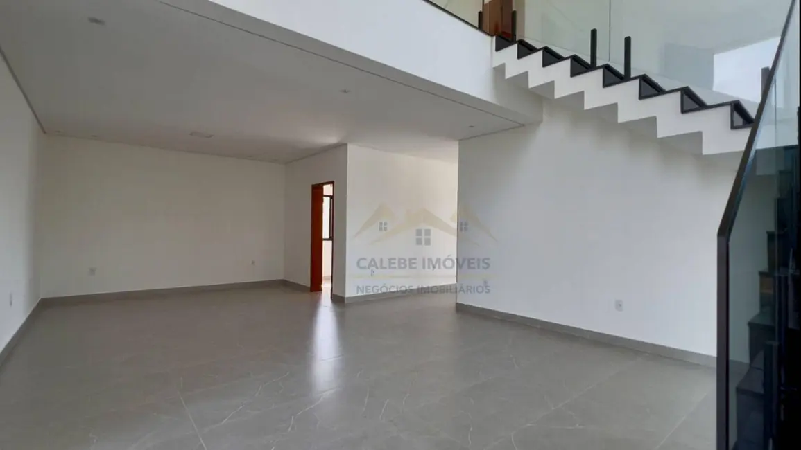 Foto 7 de Casa de Condomínio com 3 quartos à venda, 500m2 em Cesario Lange - SP