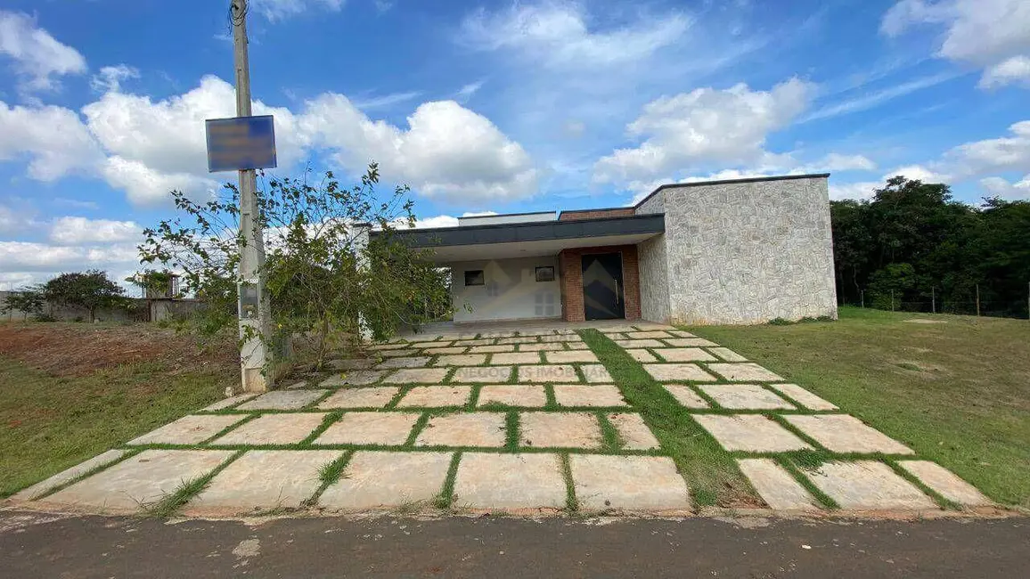 Foto 2 de Casa de Condomínio com 3 quartos à venda, 500m2 em Cesario Lange - SP