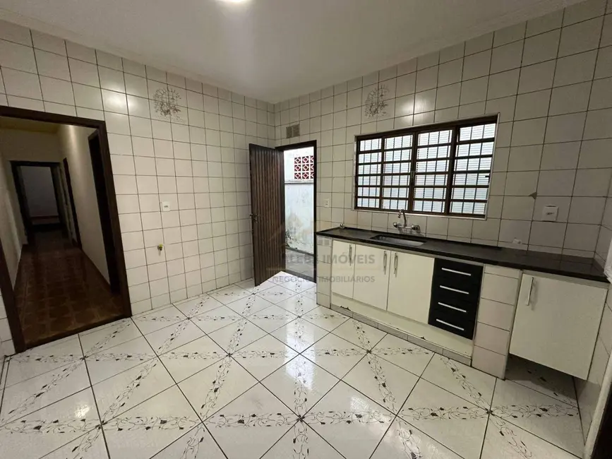 Foto 9 de Casa com 3 quartos à venda, 125m2 em Jardim Wanderley, Tatui - SP