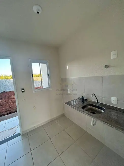 Foto 4 de Casa com 2 quartos à venda, 176m2 em Tatui - SP