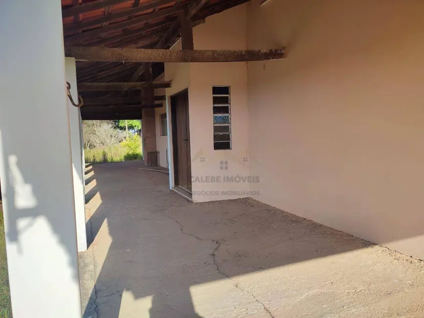 Sítio / Rancho com 3 quartos à venda, 17000m2 em Itapetininga - SP - imagem 6 Foto 6 de Sítio / Rancho com 3 quartos à venda, 17000m2 em Itapetininga - SP