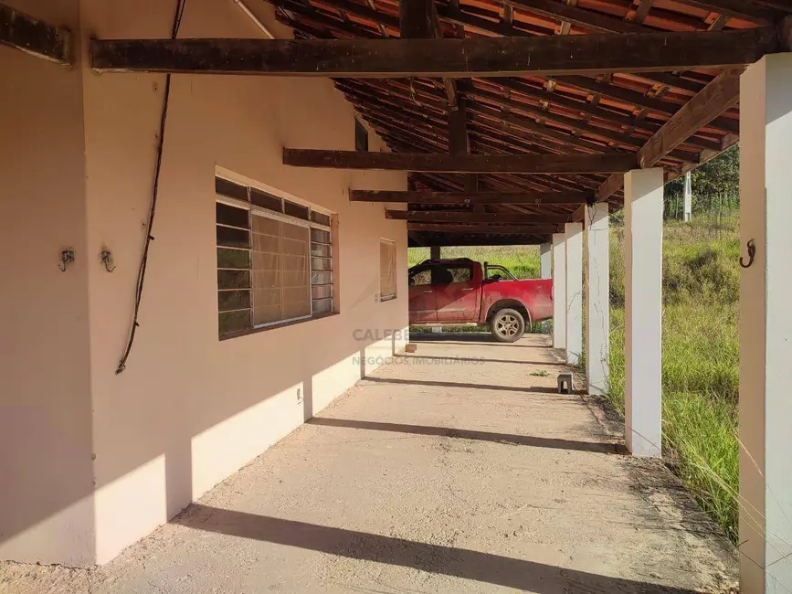 Sítio / Rancho com 3 quartos à venda, 17000m2 em Itapetininga - SP - imagem 5 Foto 5 de Sítio / Rancho com 3 quartos à venda, 17000m2 em Itapetininga - SP