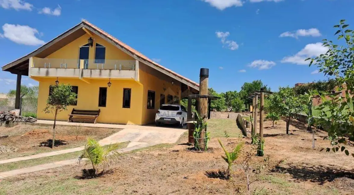 Foto 1 de Chácara com 3 quartos à venda, 1000m2 em Capela Do Alto - SP