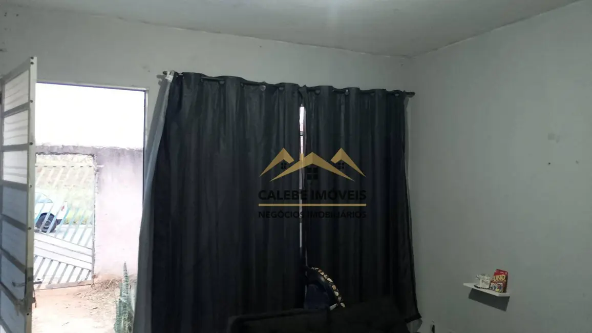 Foto 2 de Casa com 2 quartos à venda, 209m2 em Jardim Rosa Garcia, Tatui - SP