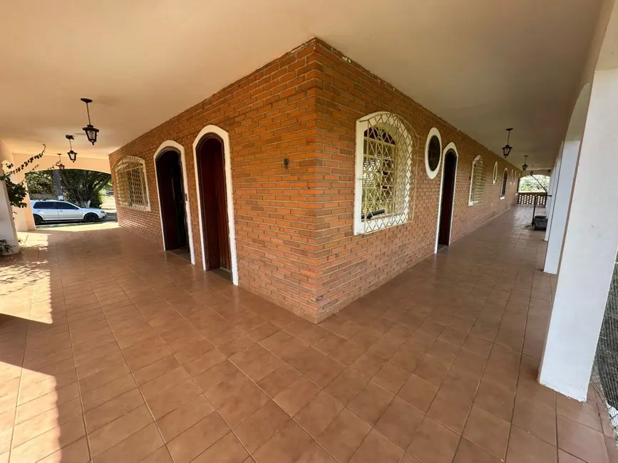 Foto 2 de Sítio / Rancho com 5 quartos à venda, 121000m2 em Tatui - SP
