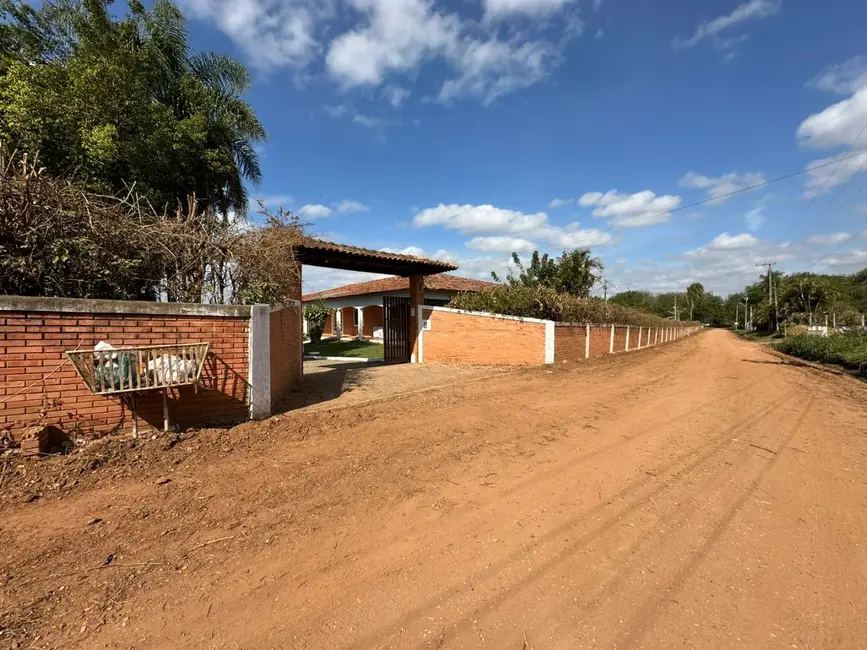 Foto 1 de Sítio / Rancho com 5 quartos à venda, 121000m2 em Tatui - SP