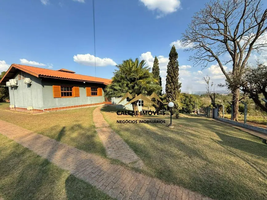 Foto 1 de Chácara com 3 quartos à venda, 3050m2 em Vale dos Lagos, Tatui - SP