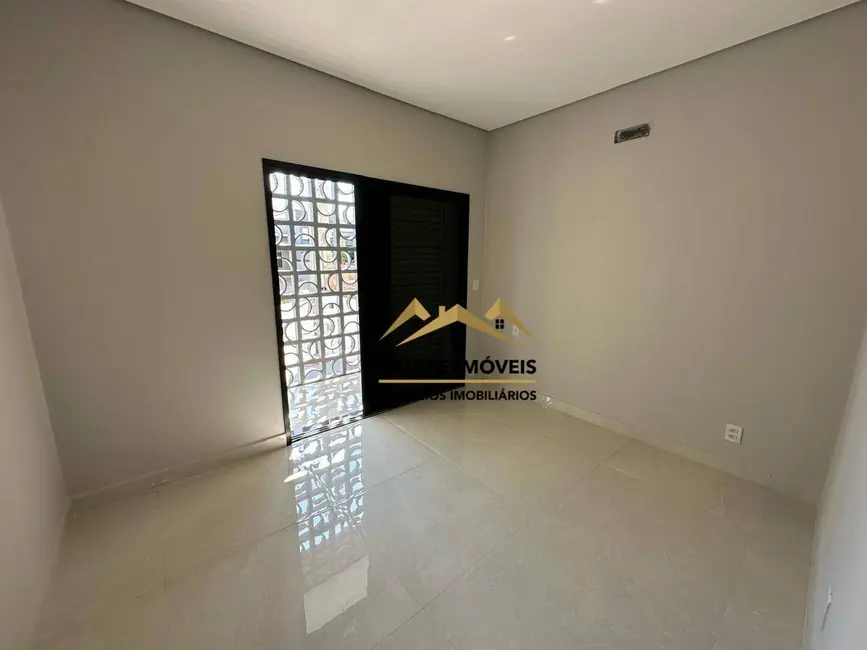 Casa de Condomínio com 3 quartos à venda, 175m2 em Tatui - SP - imagem 7 Foto 7 de Casa de Condomínio com 3 quartos à venda, 175m2 em Tatui - SP