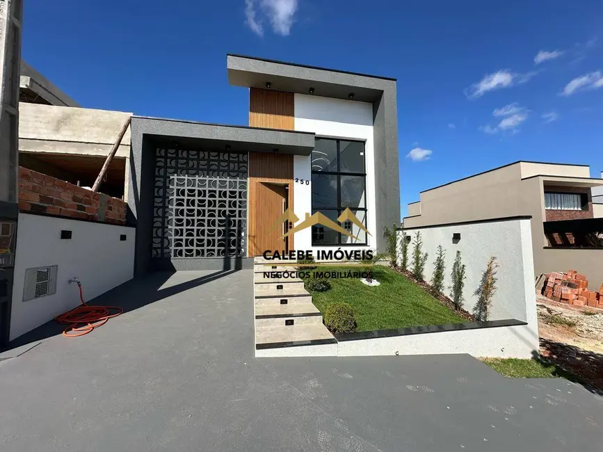 Casa de Condomínio com 3 quartos à venda, 175m2 em Tatui - SP - imagem 1 Foto 1 de Casa de Condomínio com 3 quartos à venda, 175m2 em Tatui - SP