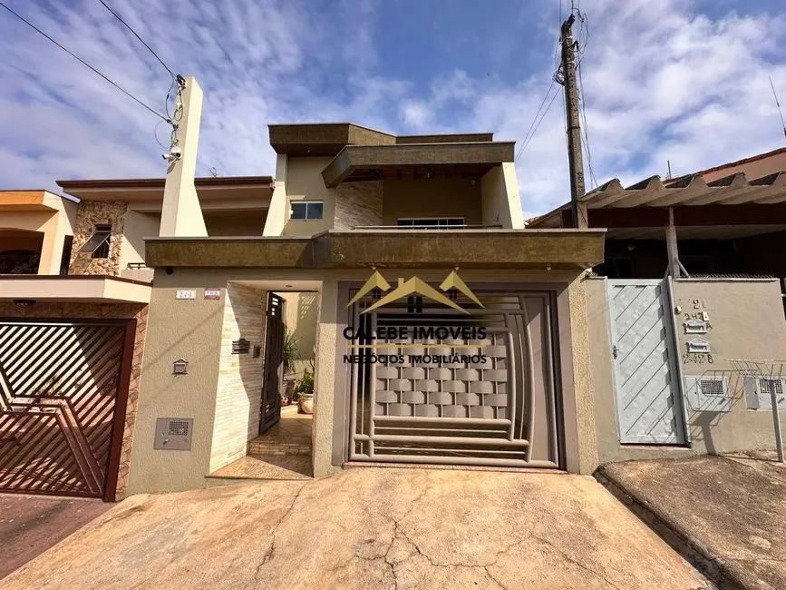 Foto 1 de Sobrado com 4 quartos à venda, 150m2 em Jardim Wanderley, Tatui - SP