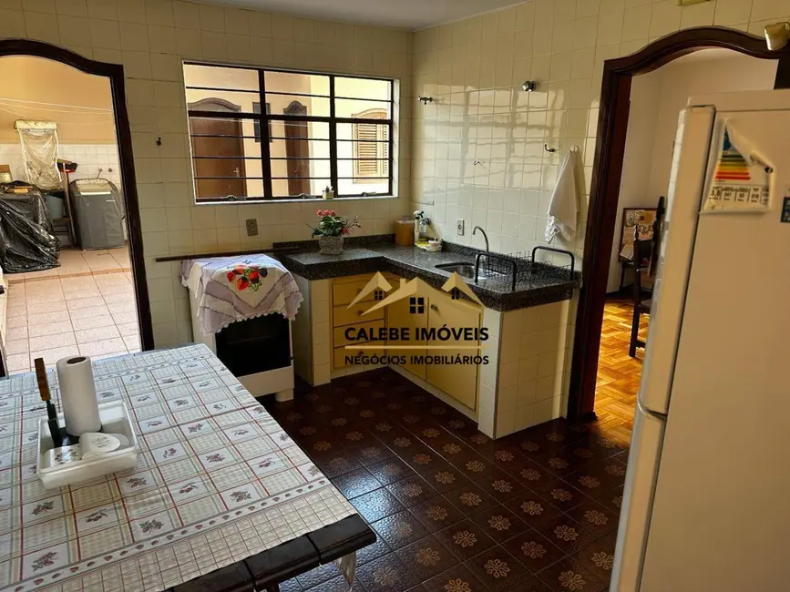 Sobrado com 3 quartos à venda, 158m2 em Centro, Tatui - SP - imagem 6 Foto 6 de Sobrado com 3 quartos à venda, 158m2 em Centro, Tatui - SP